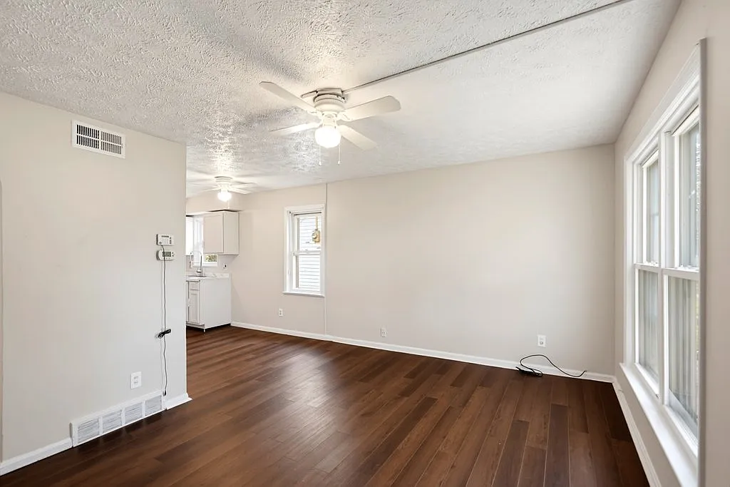 18614 Homeway Road - 1 — Photo 3