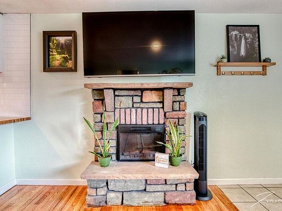 2nd image of 849 S Quieto Way