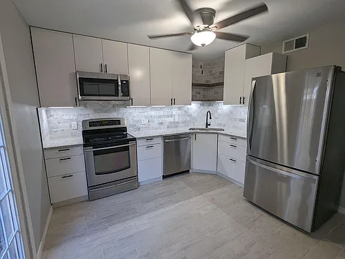 114 Scofield Ave Photo 1