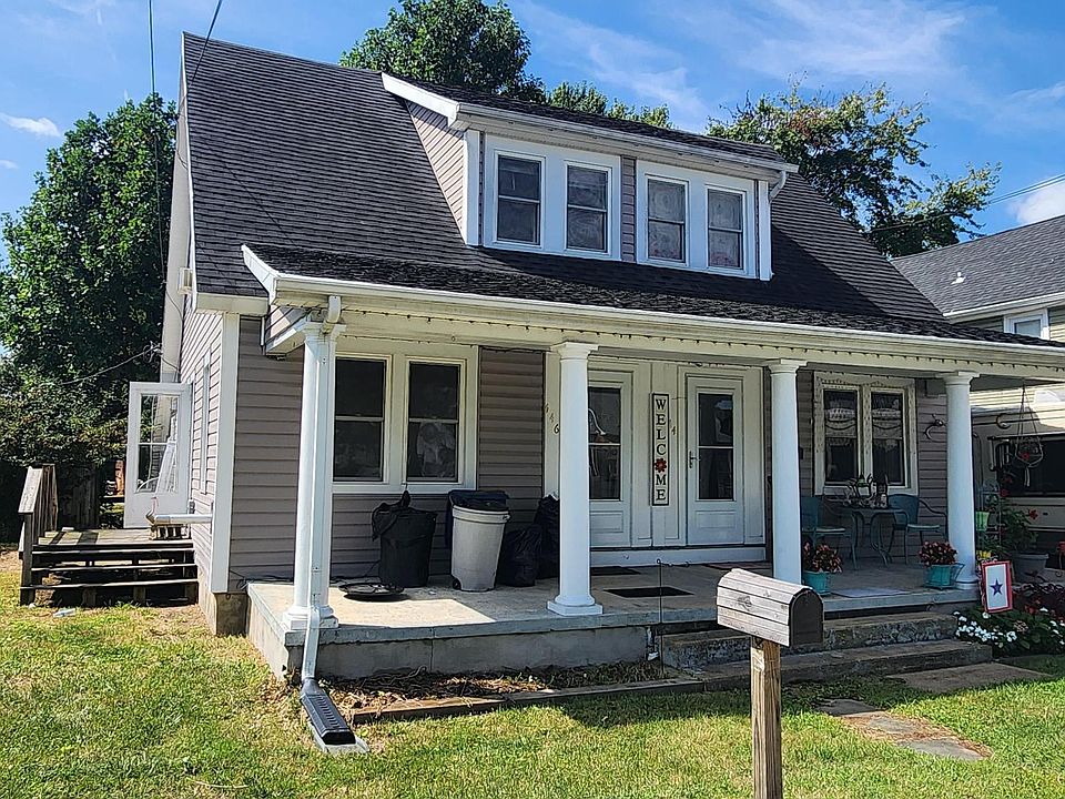 1st image of 444 Railroad Ave