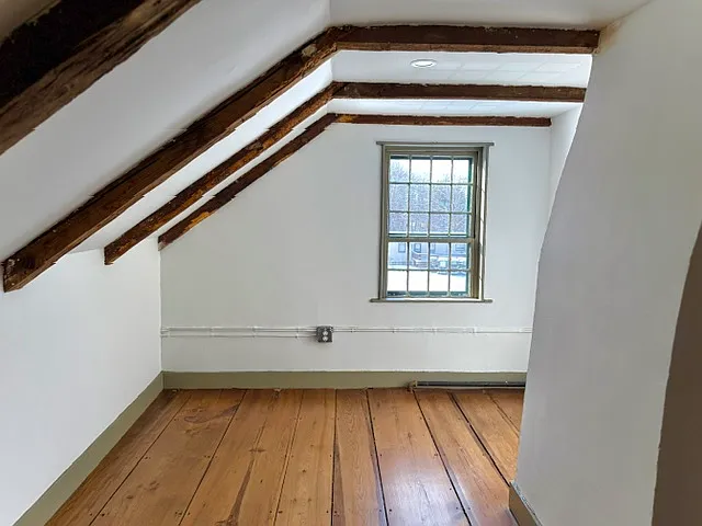 166 Old Providence Rd — Photo 15