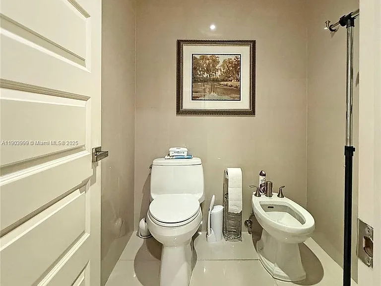 9318 NW 50th Doral Cir S — Photo 45