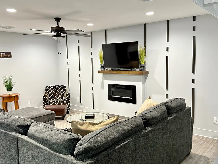 2393 Highpoint Rd — Photo 87