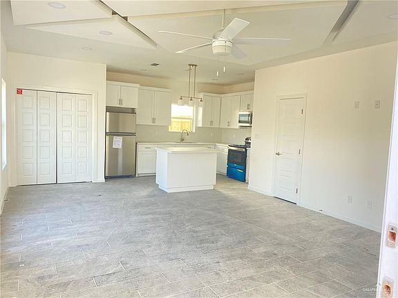 2nd image of 1325 E 48th St #3