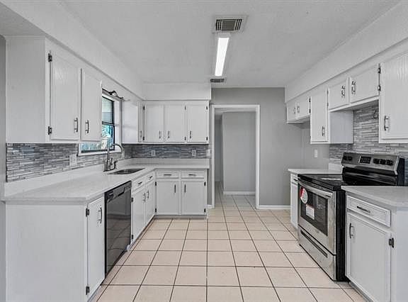 5th image of 2319 Ernest St