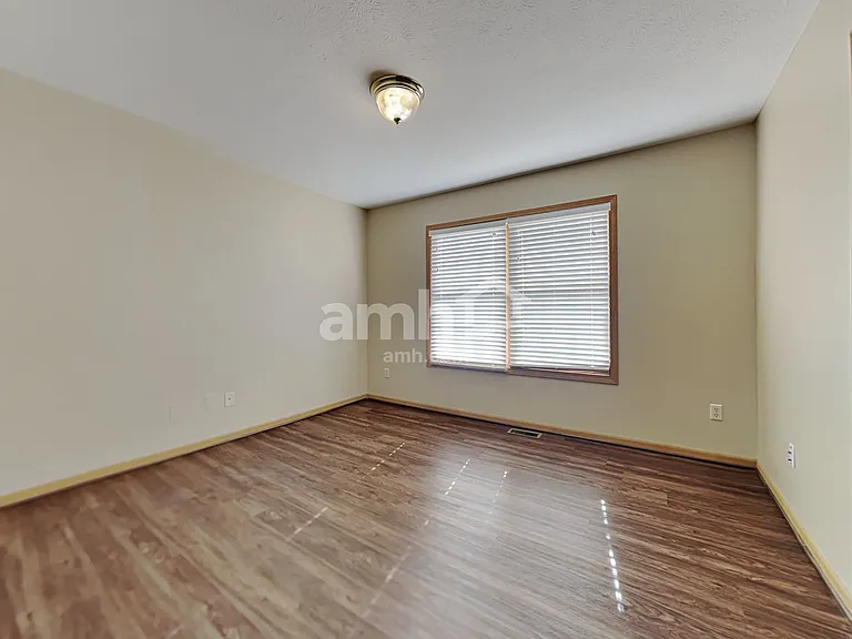 3370 Redbud Dr — Photo 16