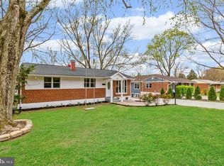 6371 Edsall Rd, Alexandria, VA 22312