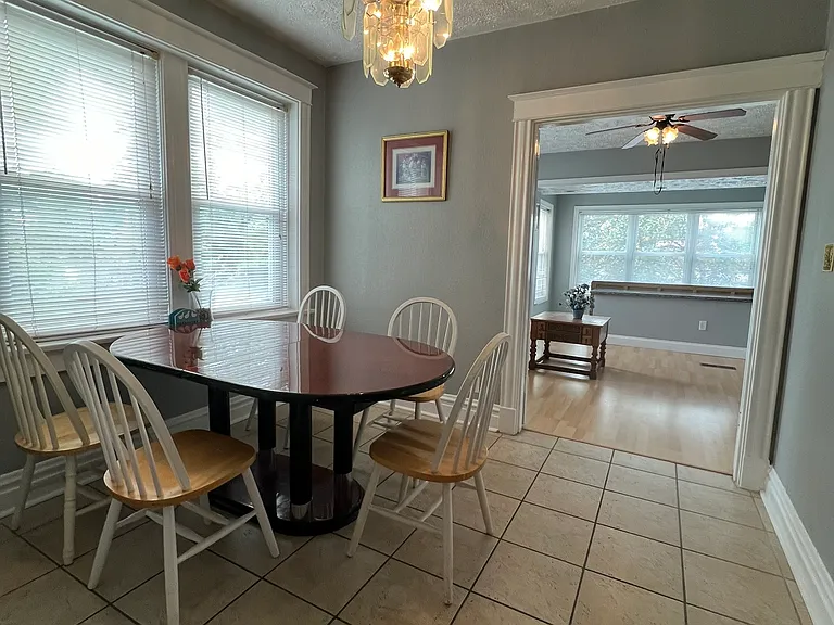 5826 Clemens Ave — Photo 4