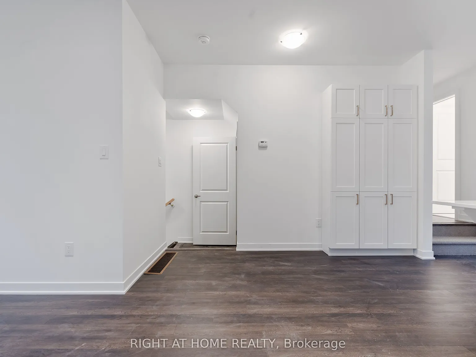 5 bed, $3,200 — Photo 3