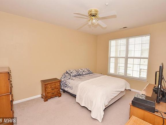 2nd image of 20901 Cedarpost Sq Unit 100