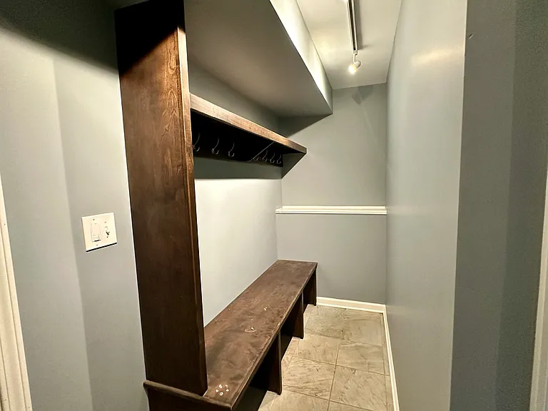 1010 Illinois St — Photo 11