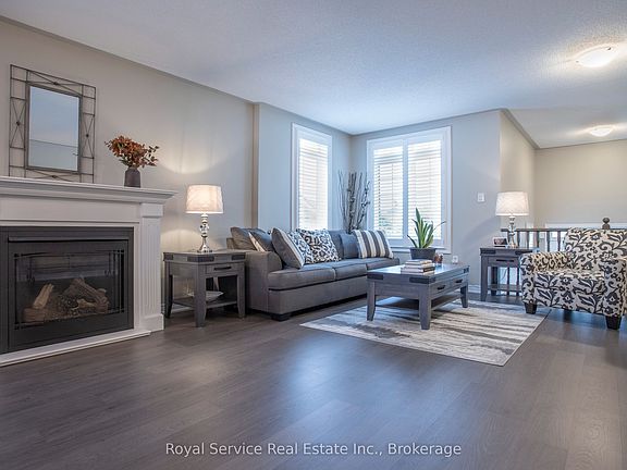 3rd image of 20 Grainger Cres