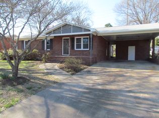 11 Marlow Ln, Taylors, SC 29687