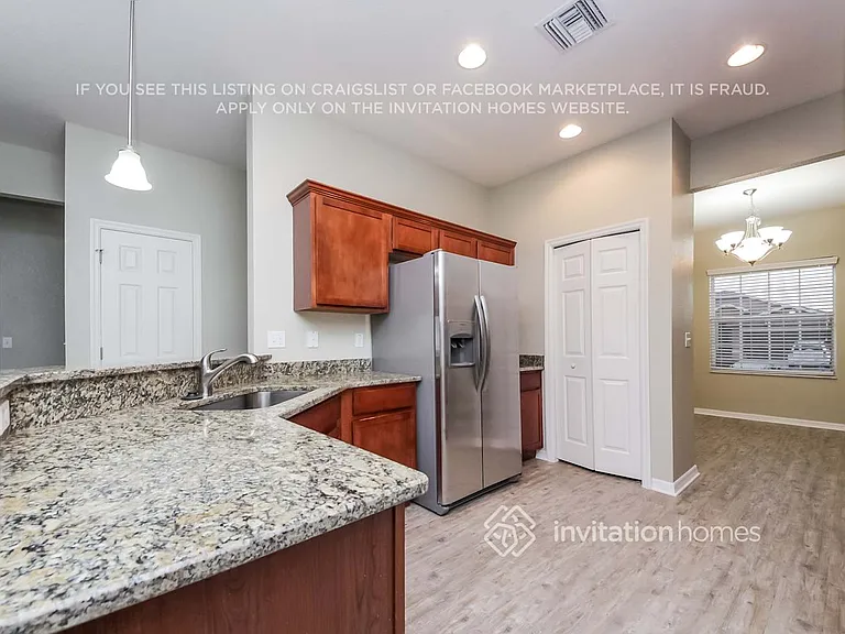 3605 Bristol Cove Ln — Photo 5