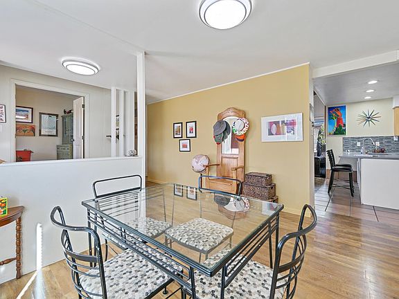 4th image of 410 Walnut Ave