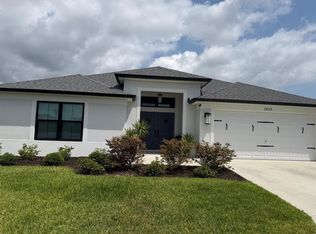 2655 Cleveland Pl, Okahumpka, FL 34762