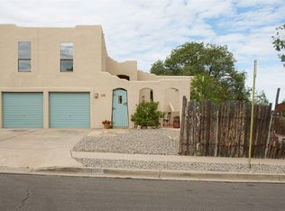 2129 Avenida De Las Alturas, Santa Fe, NM 87505