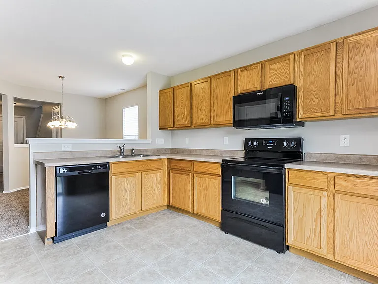 1020 Gelfield Rd — Photo 5