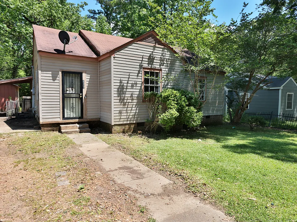 127 Barbara Ave