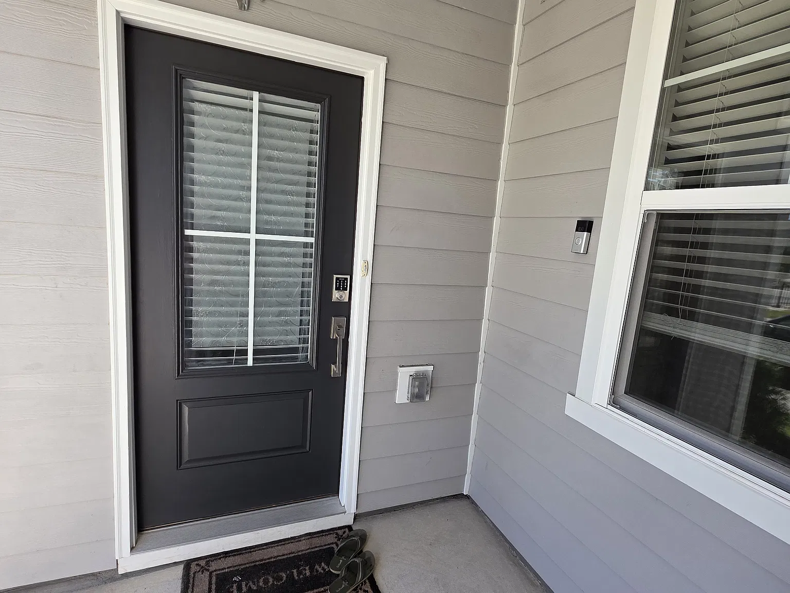 3 bed, 1936 sqft, $2,295 — Photo 4