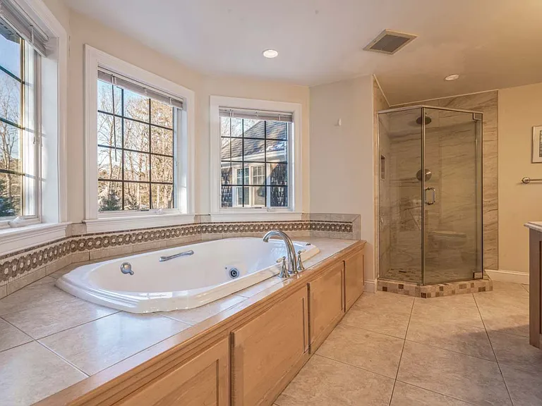 100 Ocean Ave #6301 — Photo 3