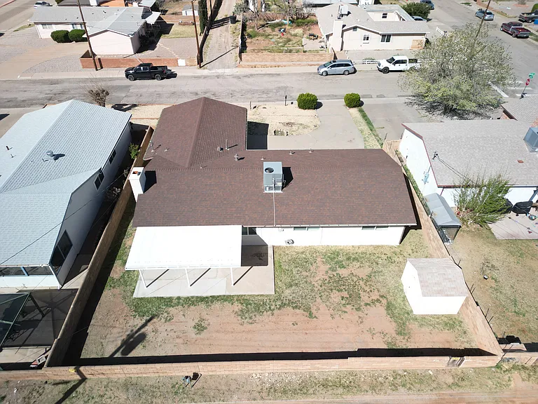 1822 Pontiac Dr — Photo 2