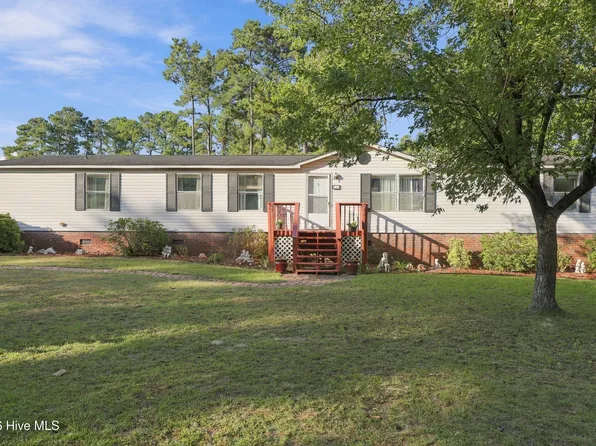 683 Bay Harbor Drive, Hampstead, NC 28443