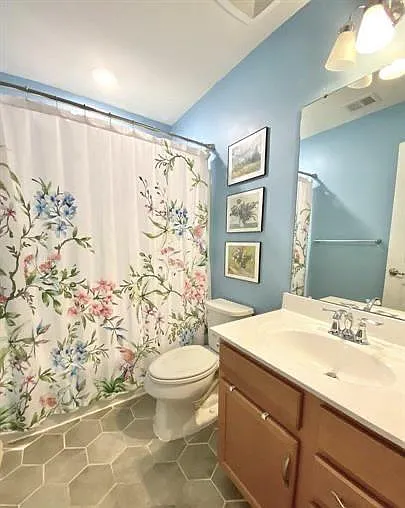 9411 Wood Creek Cir — Photo 20