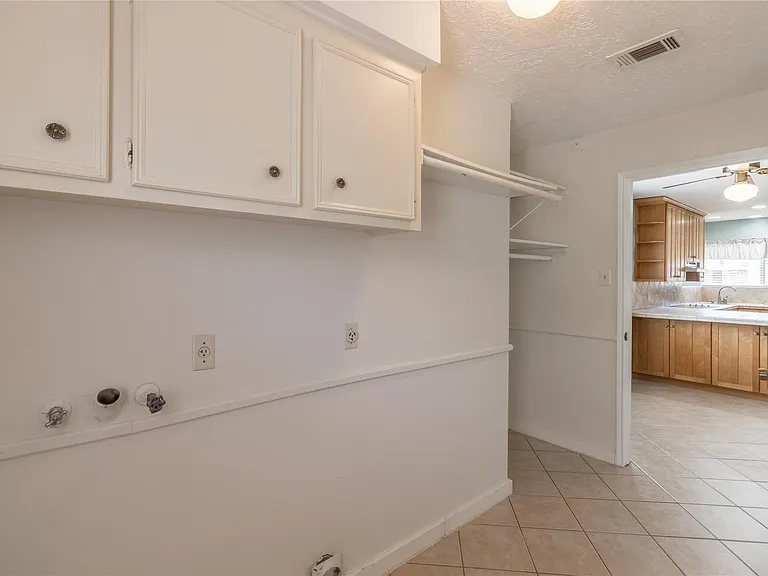 2643 Hodges Bend Cir — Photo 15