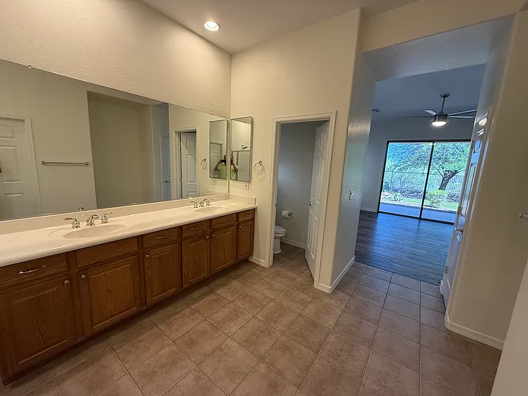 2344 W Clearview Trl — Photo 19