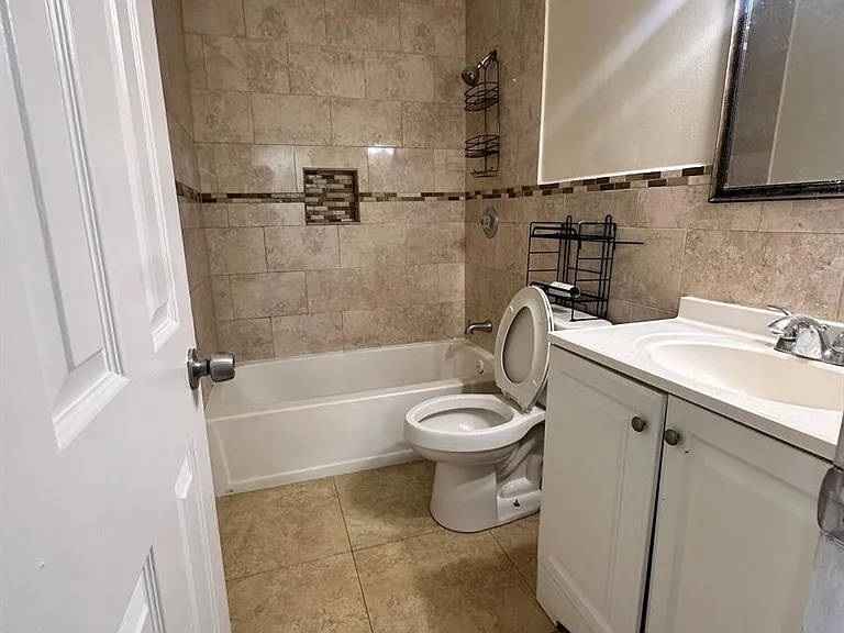 5614 Blueberry Ct — Photo 13