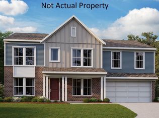 402 Waterlily Ln, Pataskala, OH