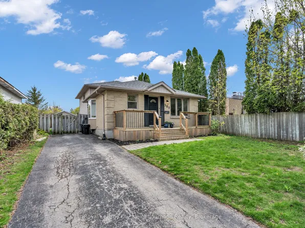 300 Ardsley Cres, London, ON N6G 3W7