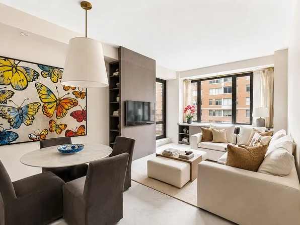 305 W 16th St APT 3G, New York, NY 10011