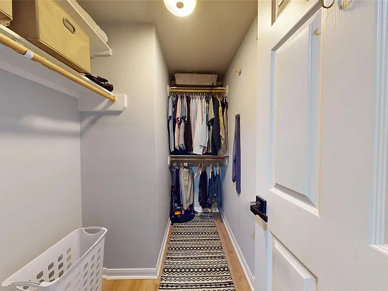 17 Waugh Dr #201 — Photo 34