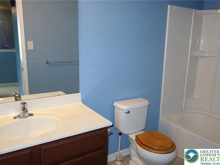 1033 King Way — Photo 17