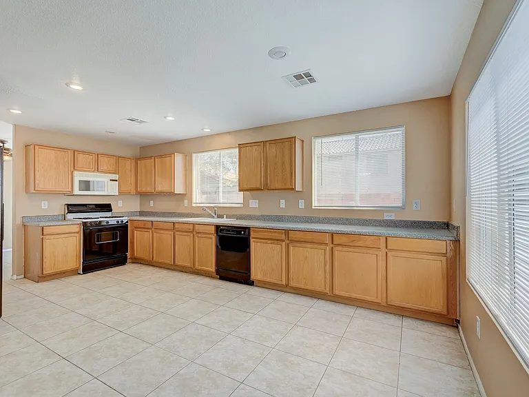8621 Grand Pine Ave — Photo 42