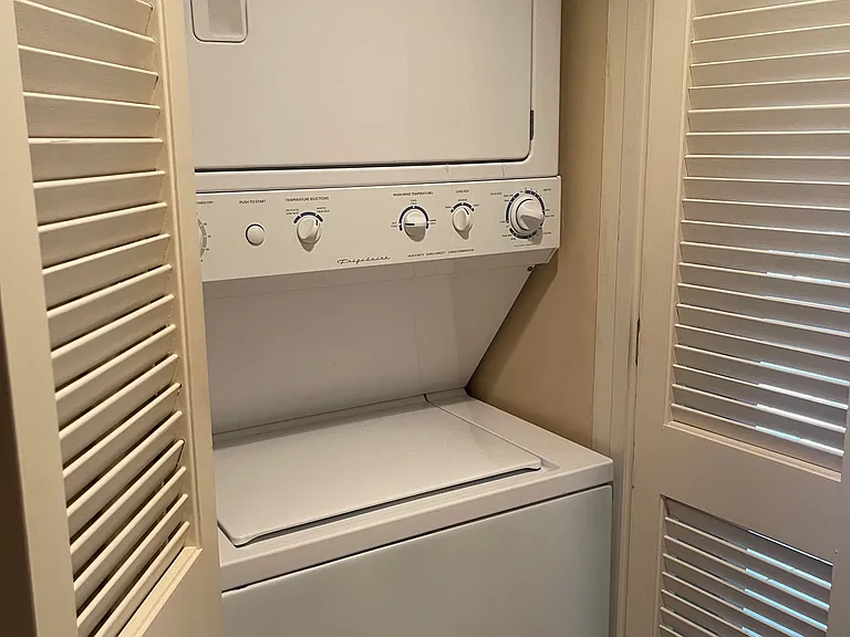 119 Chestnut St #101 — Photo 14