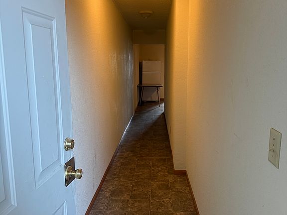 2nd image of 1422 Tower Ave #2