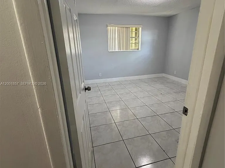 6316 Lincoln St #6316 — Photo 12