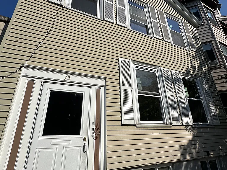 75 Liverpool St #2 — Photo 1