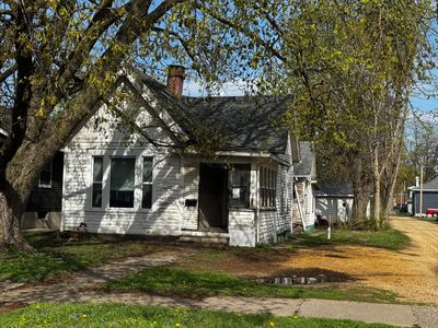 113 N 6th St, Clinton, IA, 52732