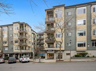 Borgata Apartment Homes, Bellevue, WA 98004