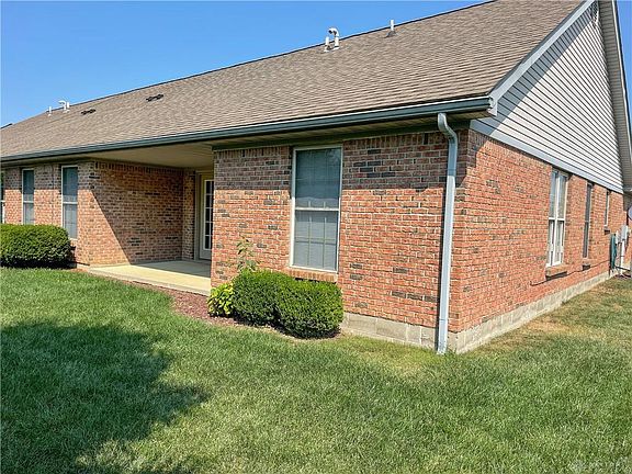 5th image of 127 Brooke Woode Dr