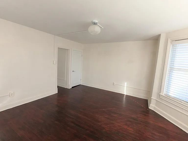 231 S Locust St #3 — Photo 8