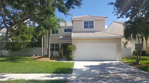 897 Briar Ridge Rd Photo 1