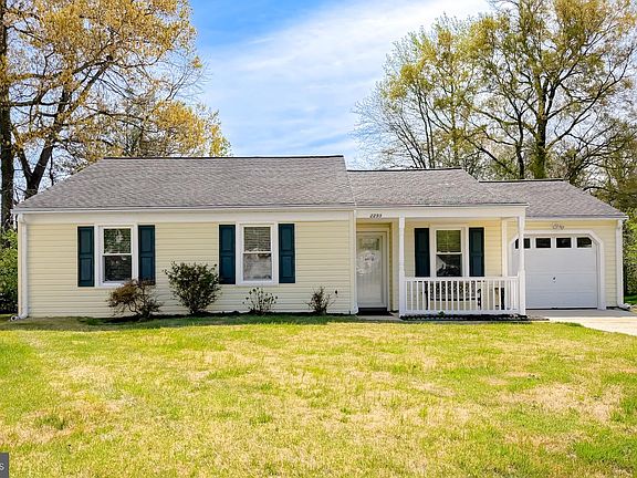 2nd image of 2299 Vine Hill Ct