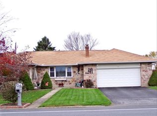 3831 Mechanicsville Rd, Whitehall, PA 18052