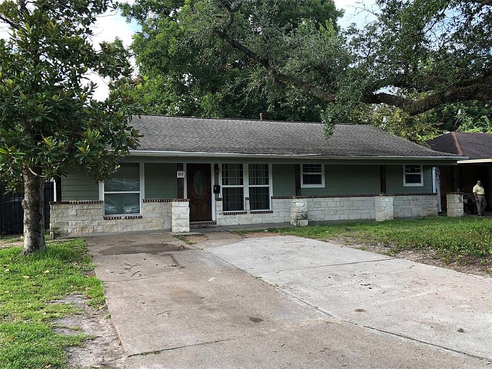 1st image of 8630 Sonneville Dr