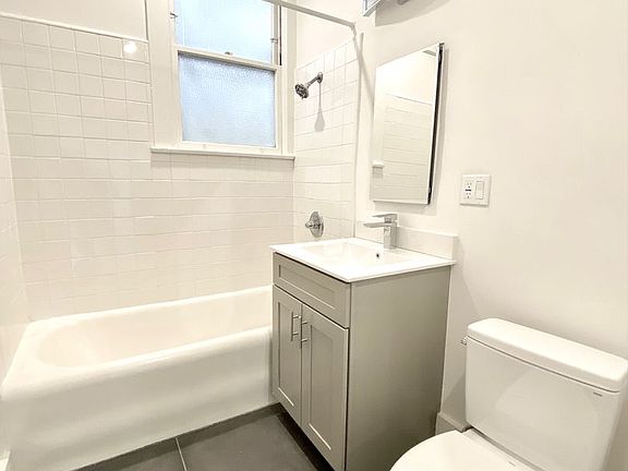 3rd image of 1165 Francisco St APT 5
